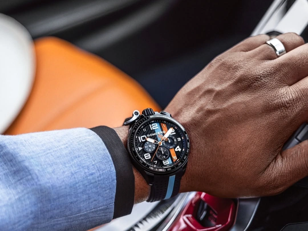 A COMMUNITY BY WATCH GALLERY