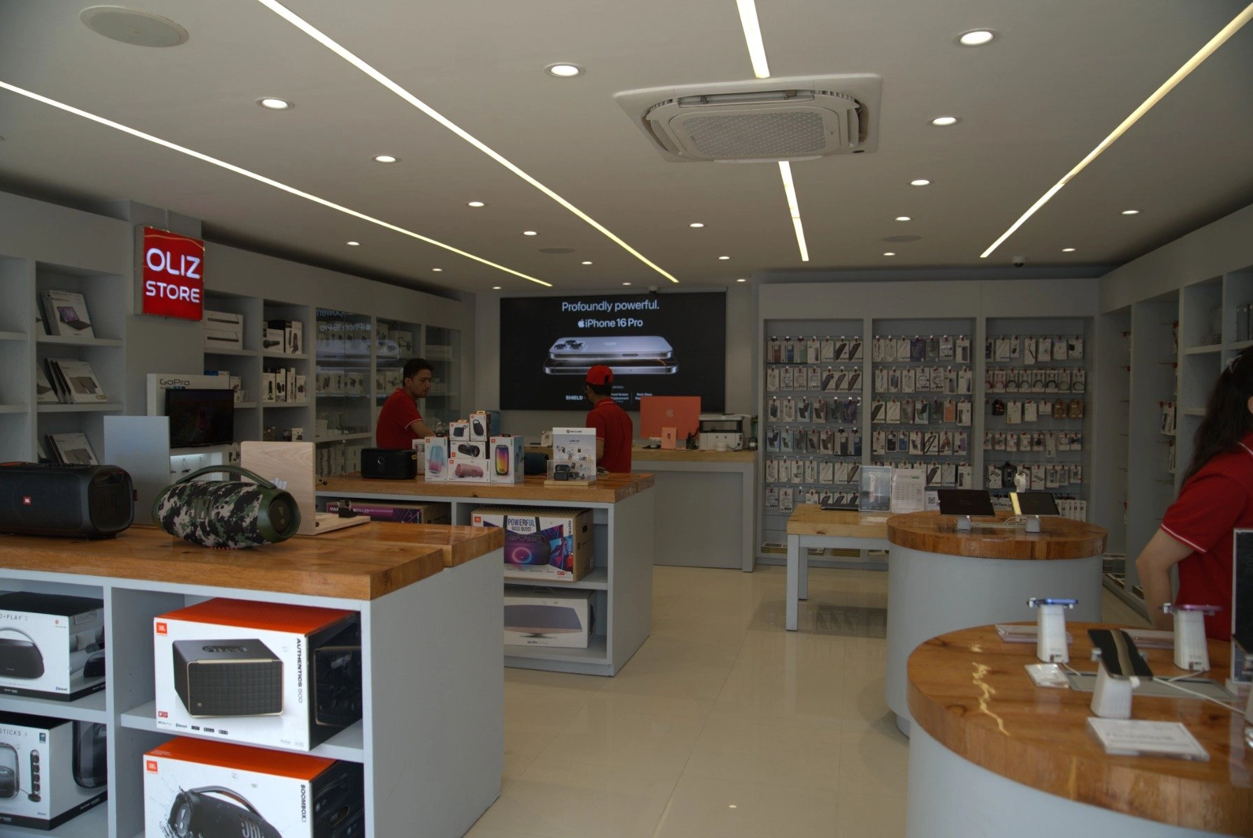 Oliz Store storefront