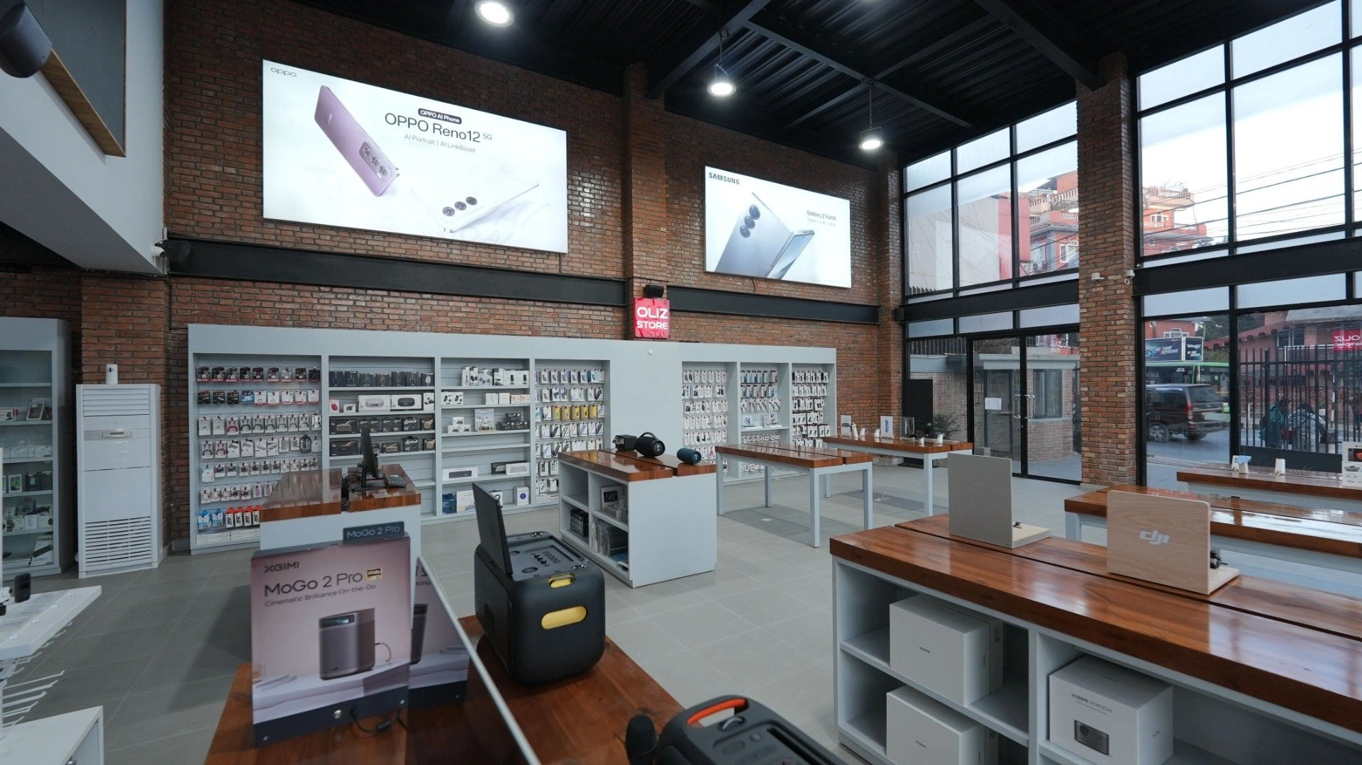 Oliz Store storefront