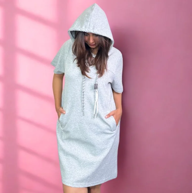 【Herlipto】Cache-Coeur Hoodie Dress M グレー Heather Grey Logo Sweatshirt Dress by Mikah – The Mimi Boutique