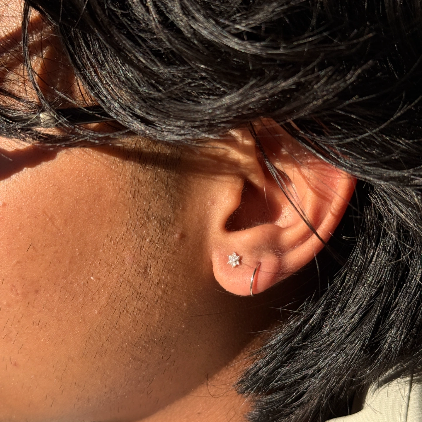 Moissanite star stud & Pipe earring 1