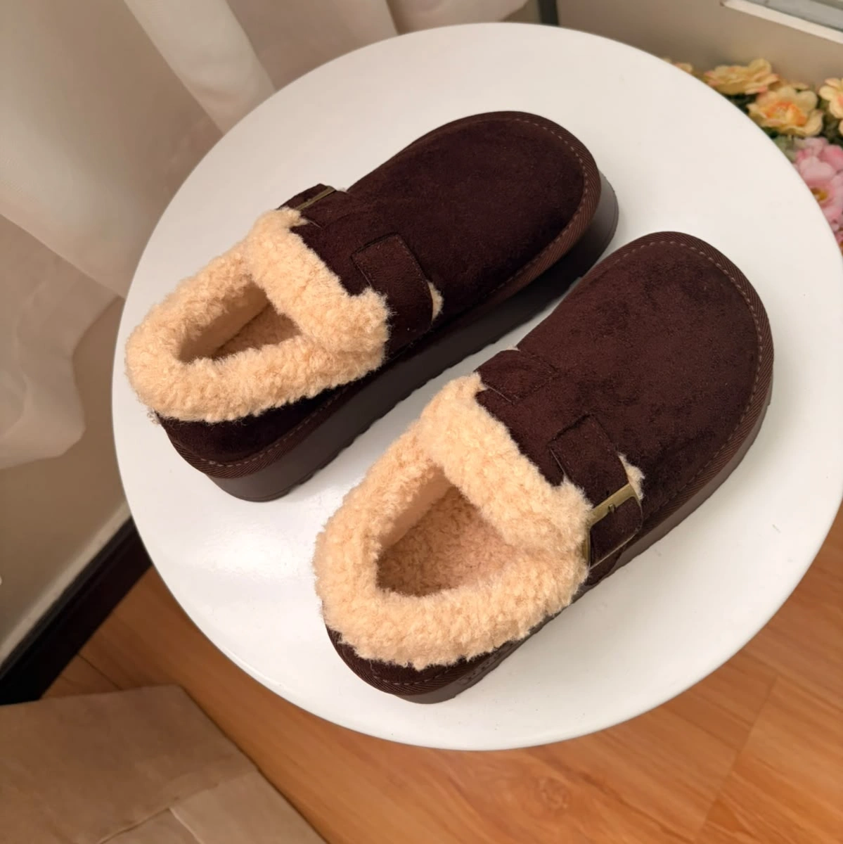 Solana Uggs 3