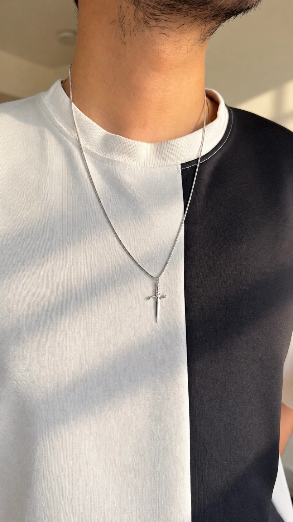 PURE SILVER SWORD NECKLACE 1