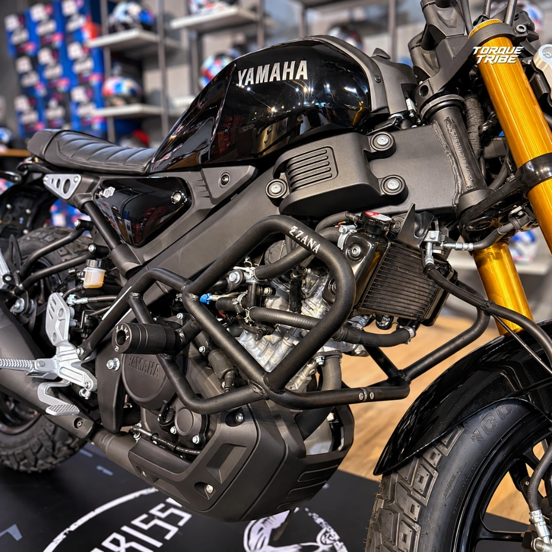 Crash Guard with Sliders for Yamaha XSR 155 | Zana 2