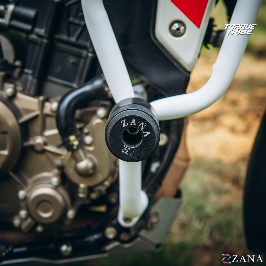 Crash Guard with Slider Glossy White for Xpulse 210 | Zana 5