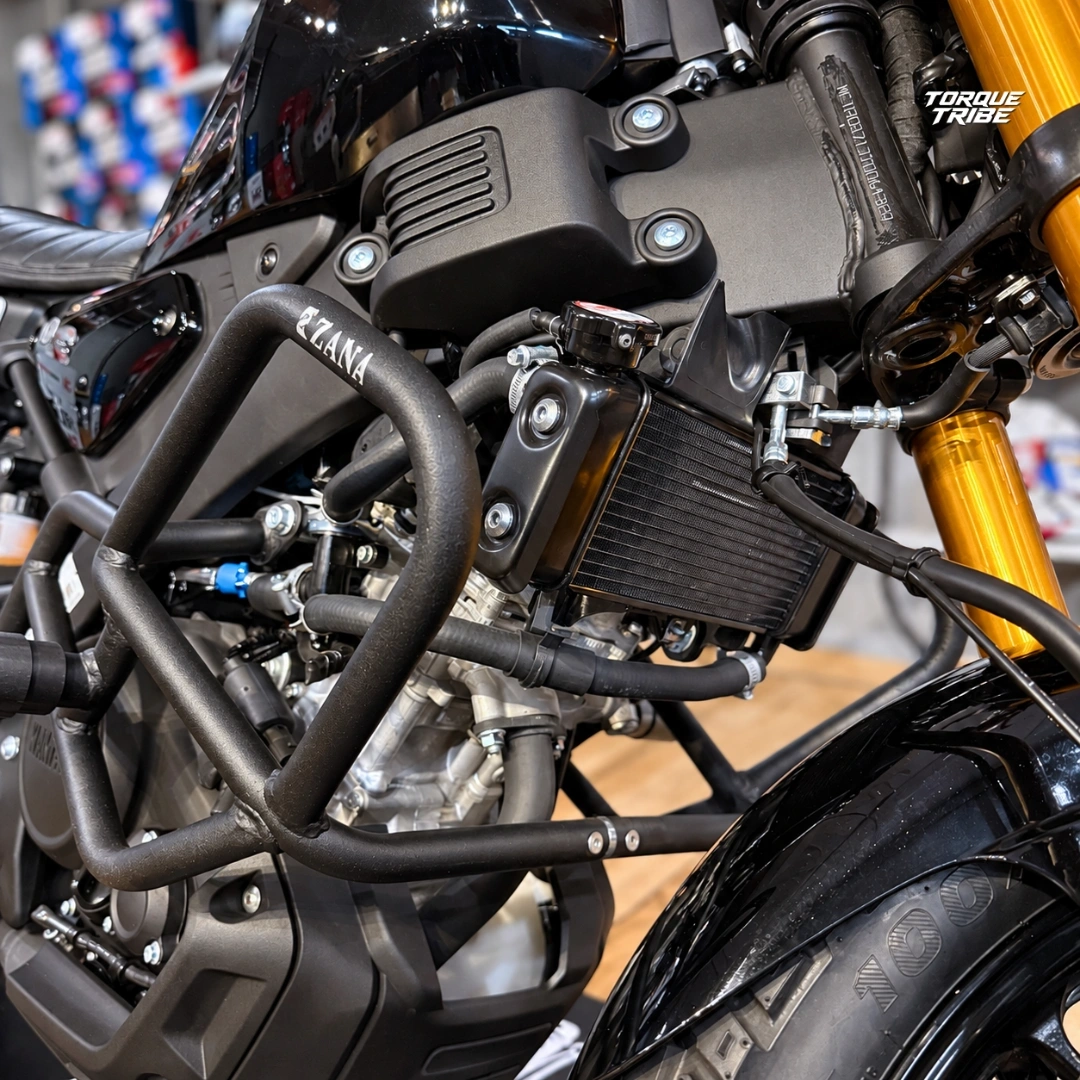 Crash Guard with Sliders for Yamaha XSR 155 | Zana 3