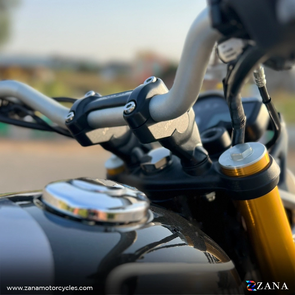 Zana-Offset Handlebar Riser Black for Triumph Speed 400 / Speed T4 3