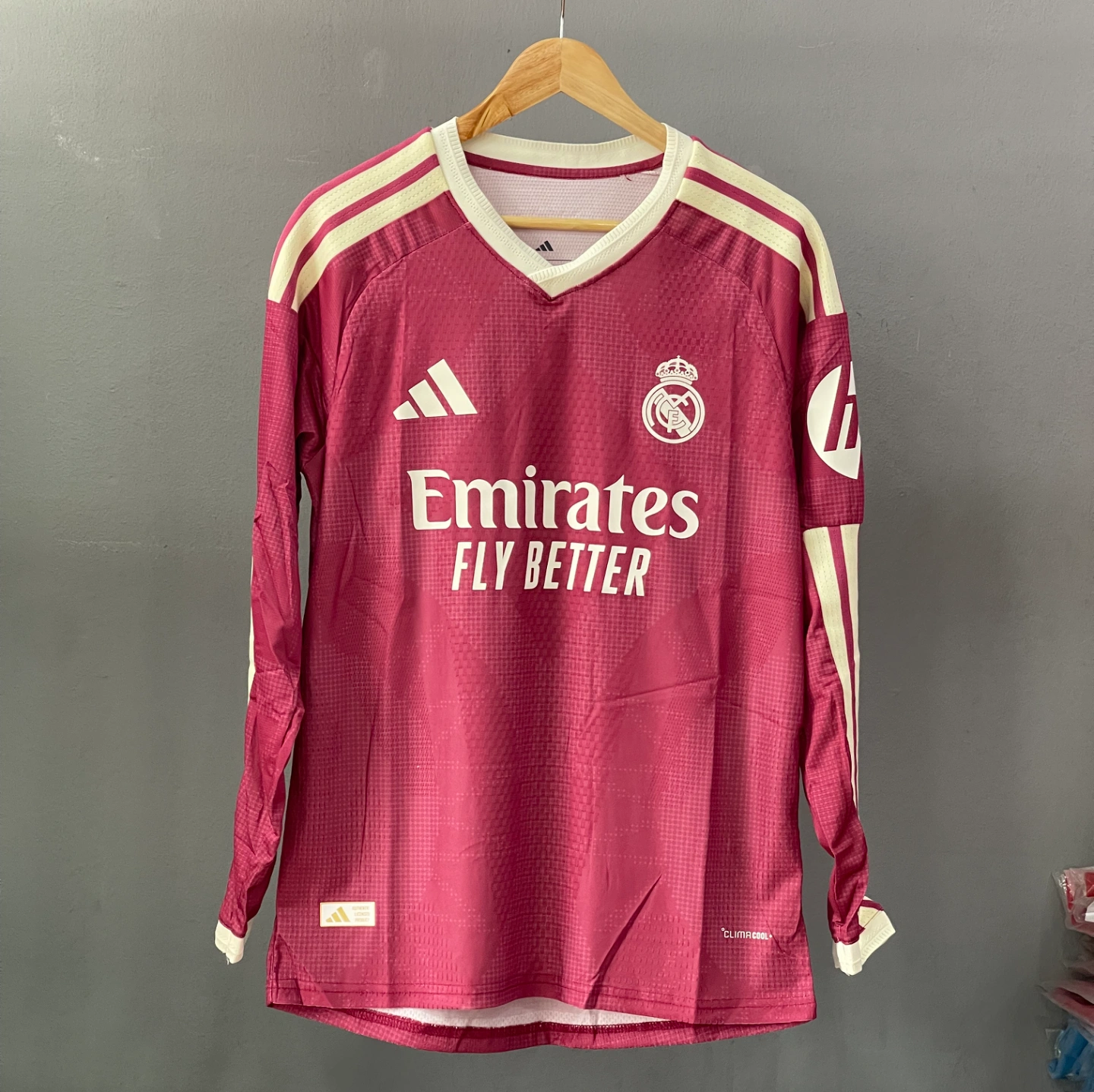 Real Madrid 2026/27 third full sleeve 1