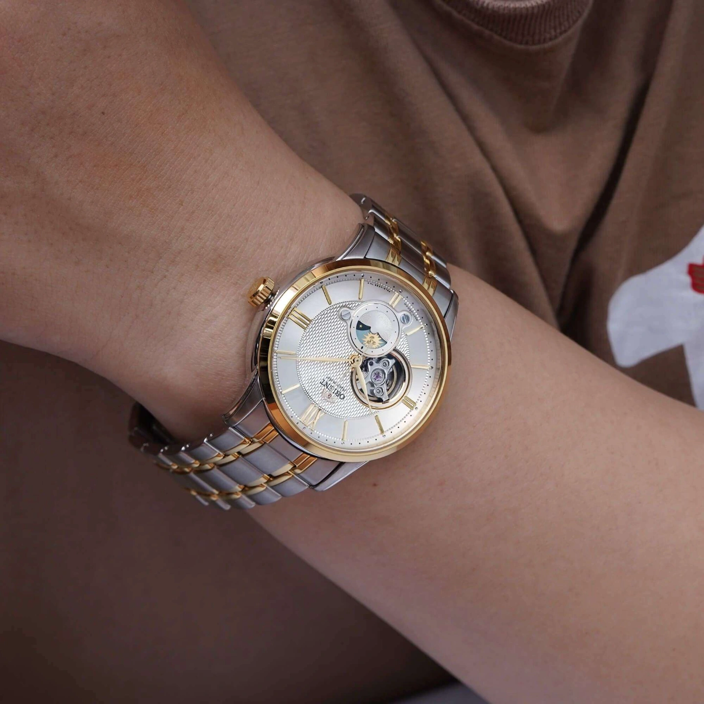 ORIENT: Mechanical Classic Watch, Stainless Steel Strap