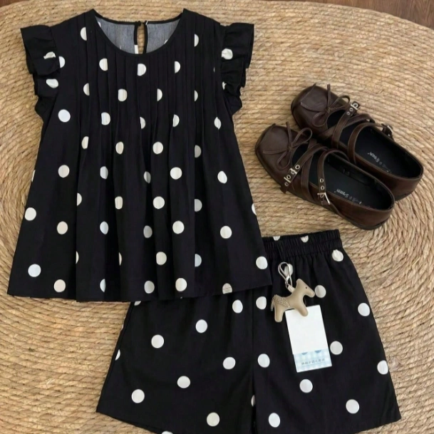 Polka Dot Print Ruffle Blouse And Casual 90s Shorts 2 Pieces Set 3