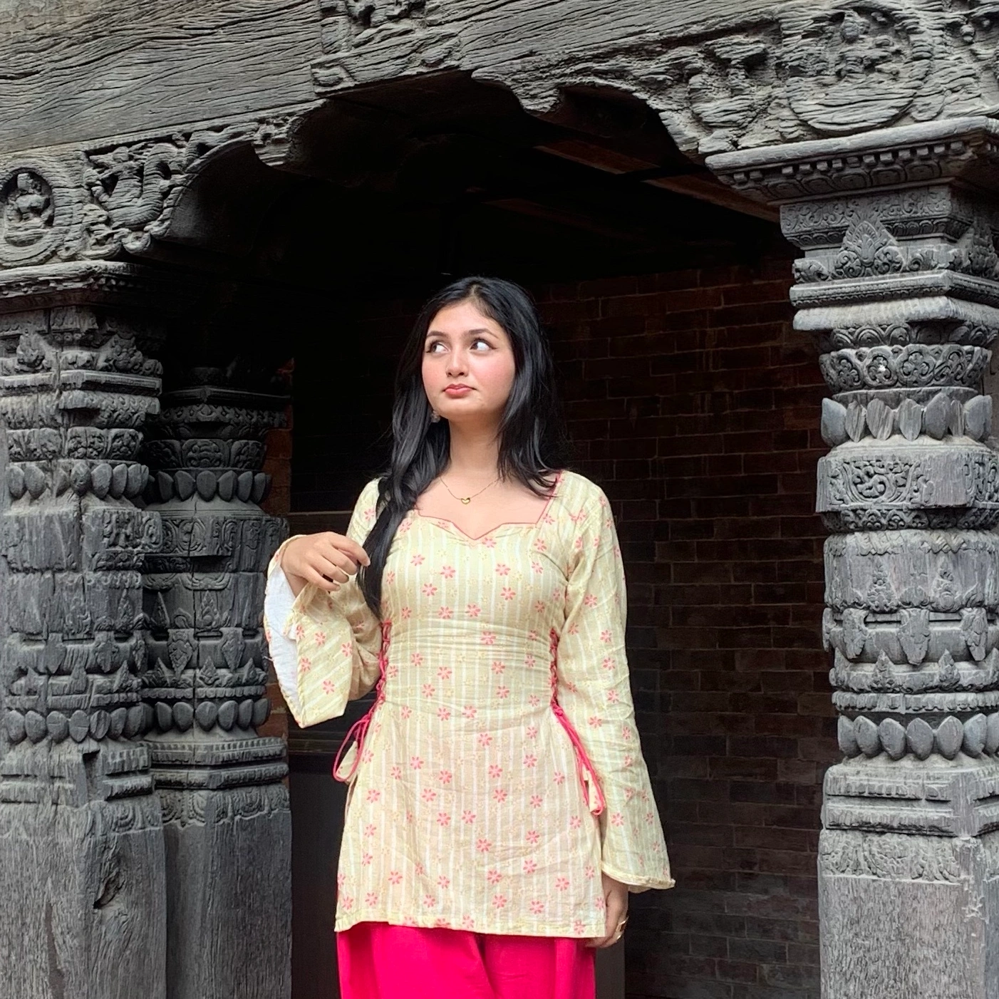 Avni Kurti 3