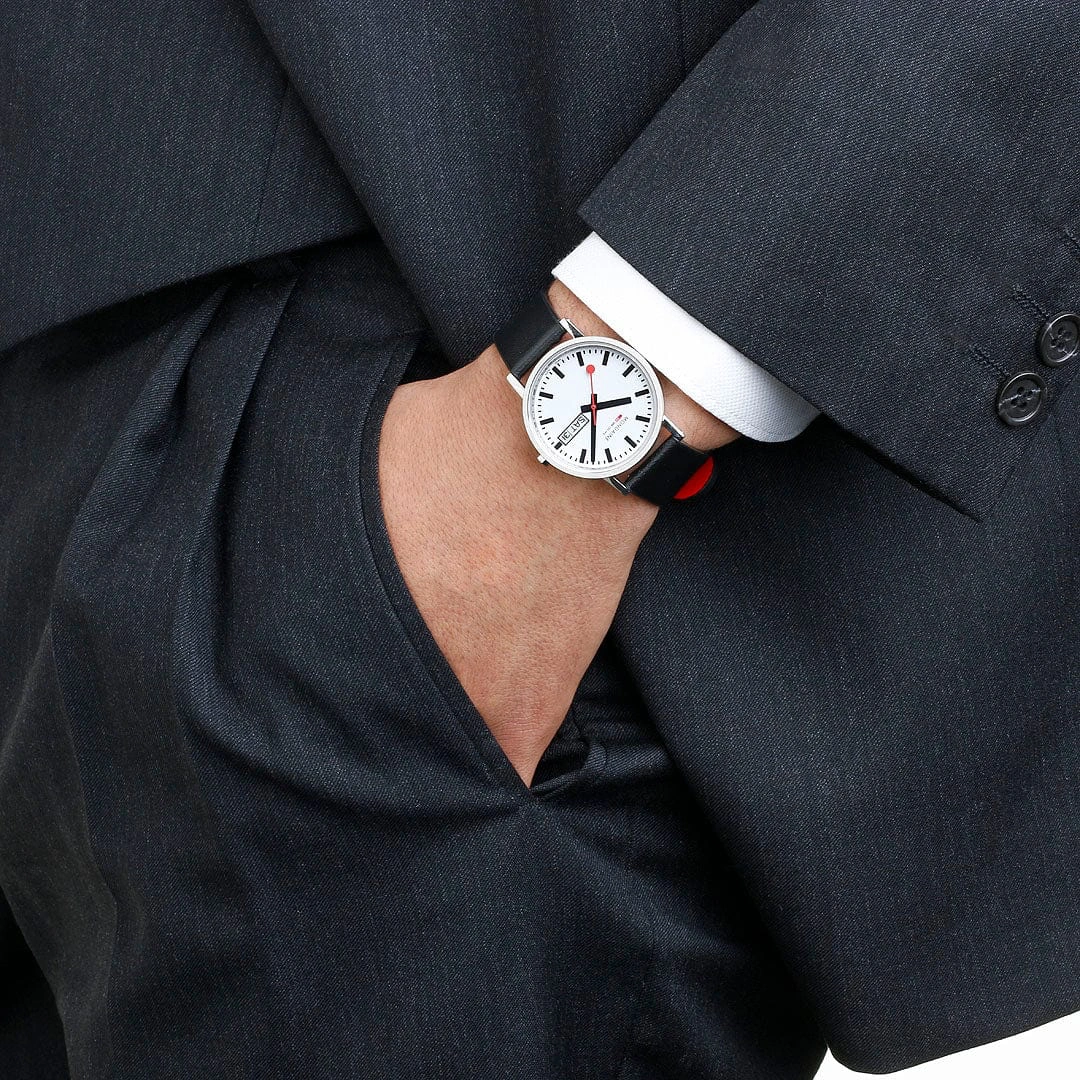 Mondaine Classic 36mm A667.30314.11SBBV 2