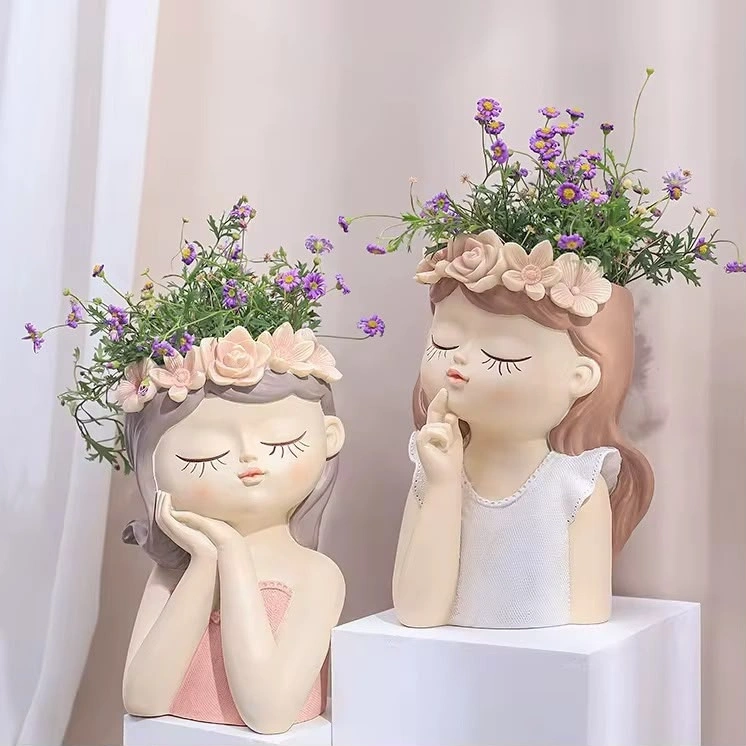 Girl vase 1