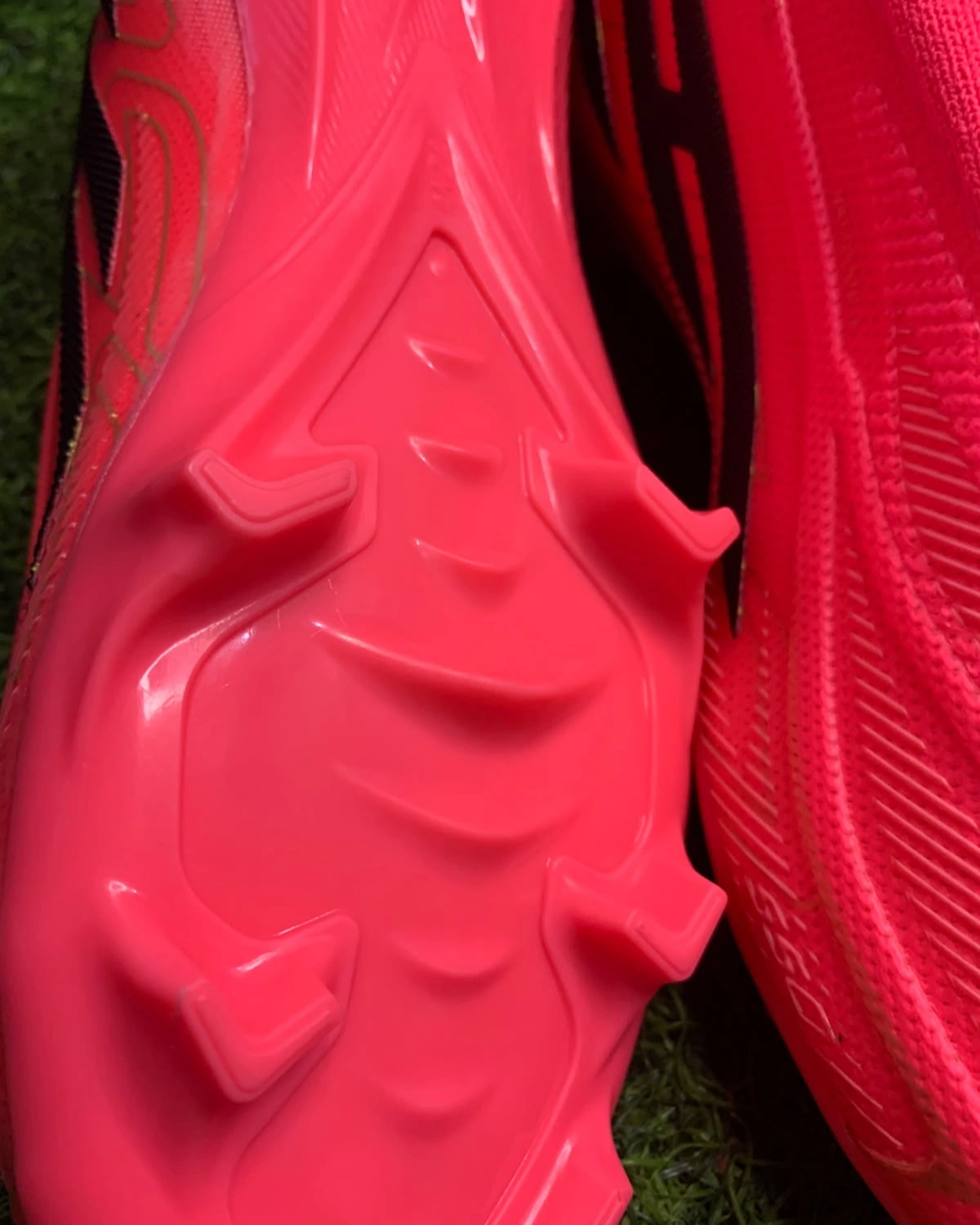 Anza 550 Non-Lace FG Football Boots – Solar Red/Black Slip-On Soccer Cleats 5