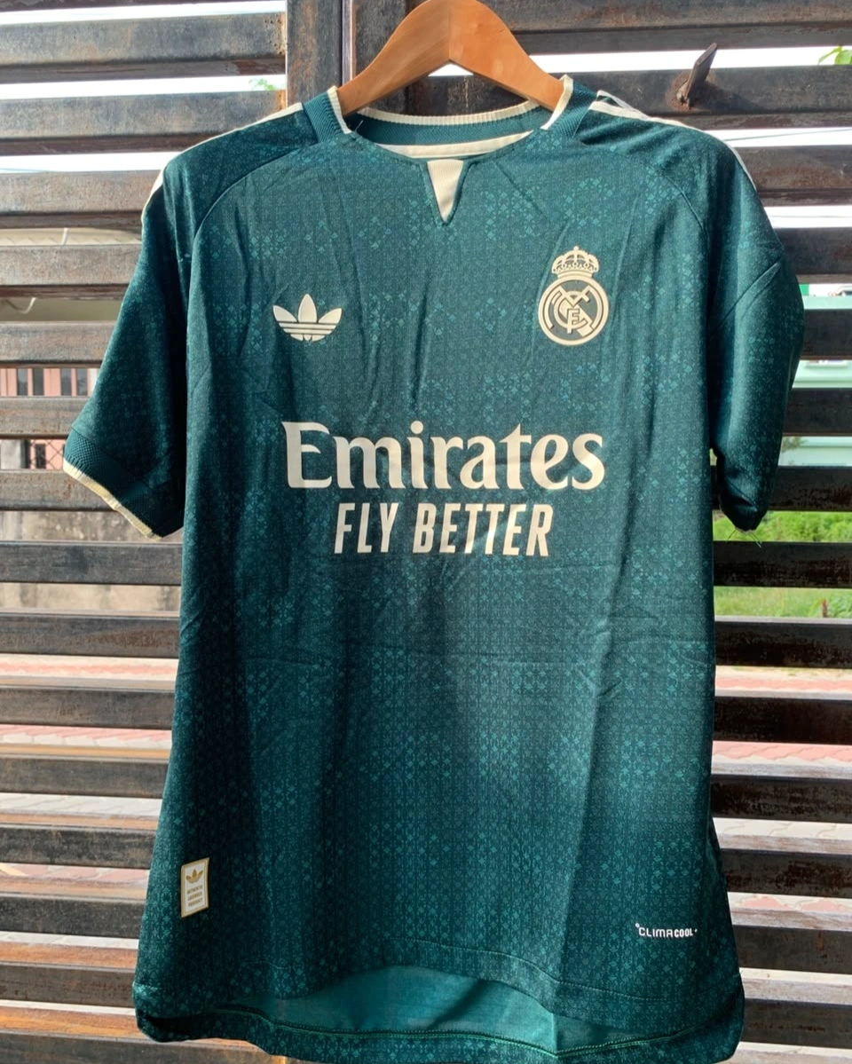 Real Madrid Away Jersey 2026/27 – Player Version – Green Football Shirt – Emirates Fly Better 1
