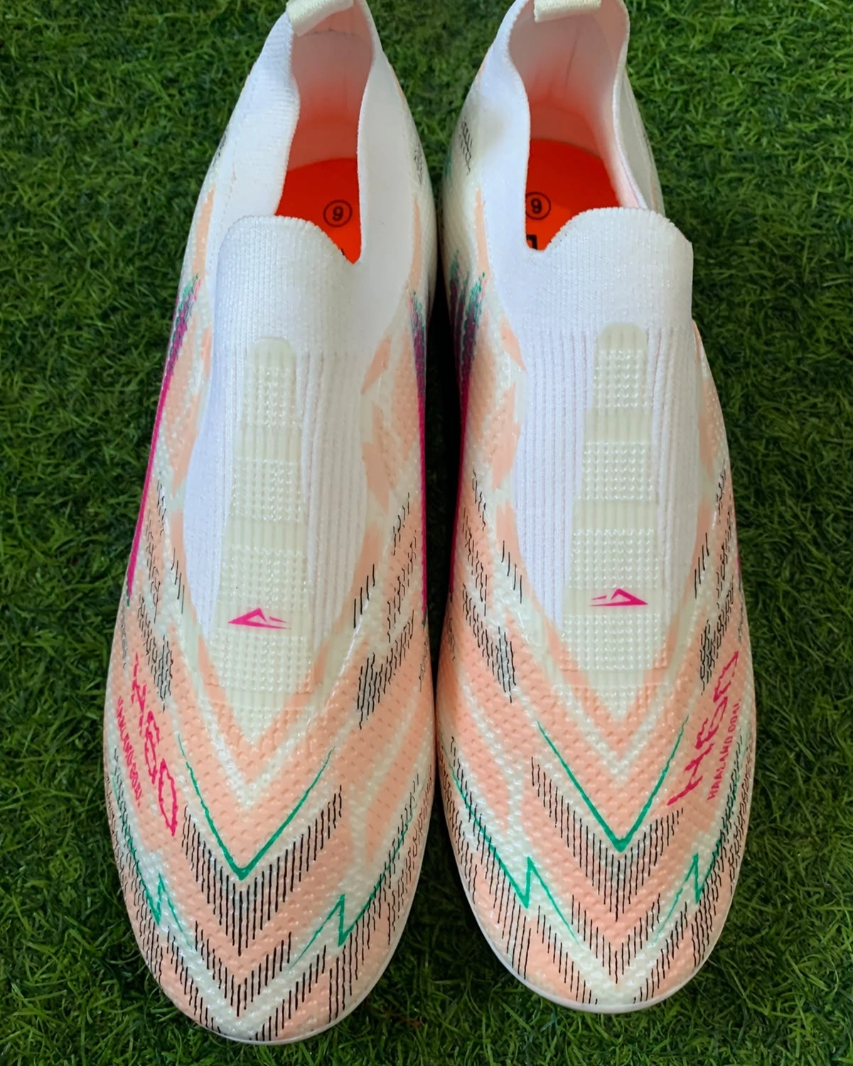 Puks H-60 Non-Lace Football Boots – Knit Sock-Fit Soccer Cleats with Firm Ground Studs (White/Peach/Pink) 2