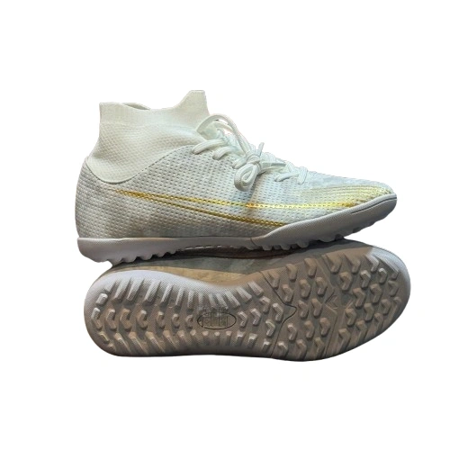 ANKLE FUTSAL BOOT WHITE AND GOLD 1