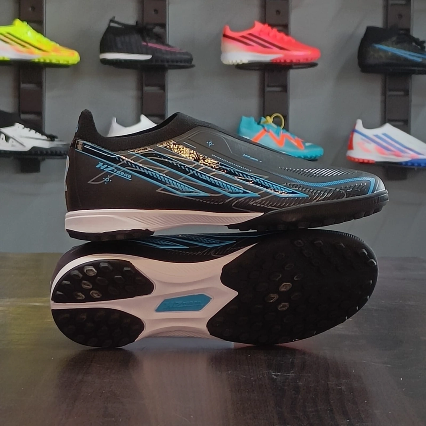 ADIDAS F50 HYPERFAST LACELESS FUTSAL BOOT(BLACK& BLUE) 1