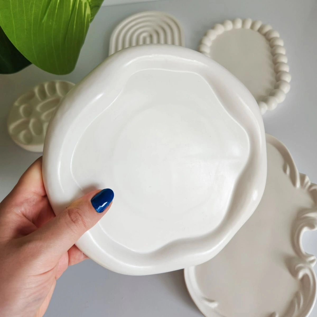 Circle irregular tray mold 1