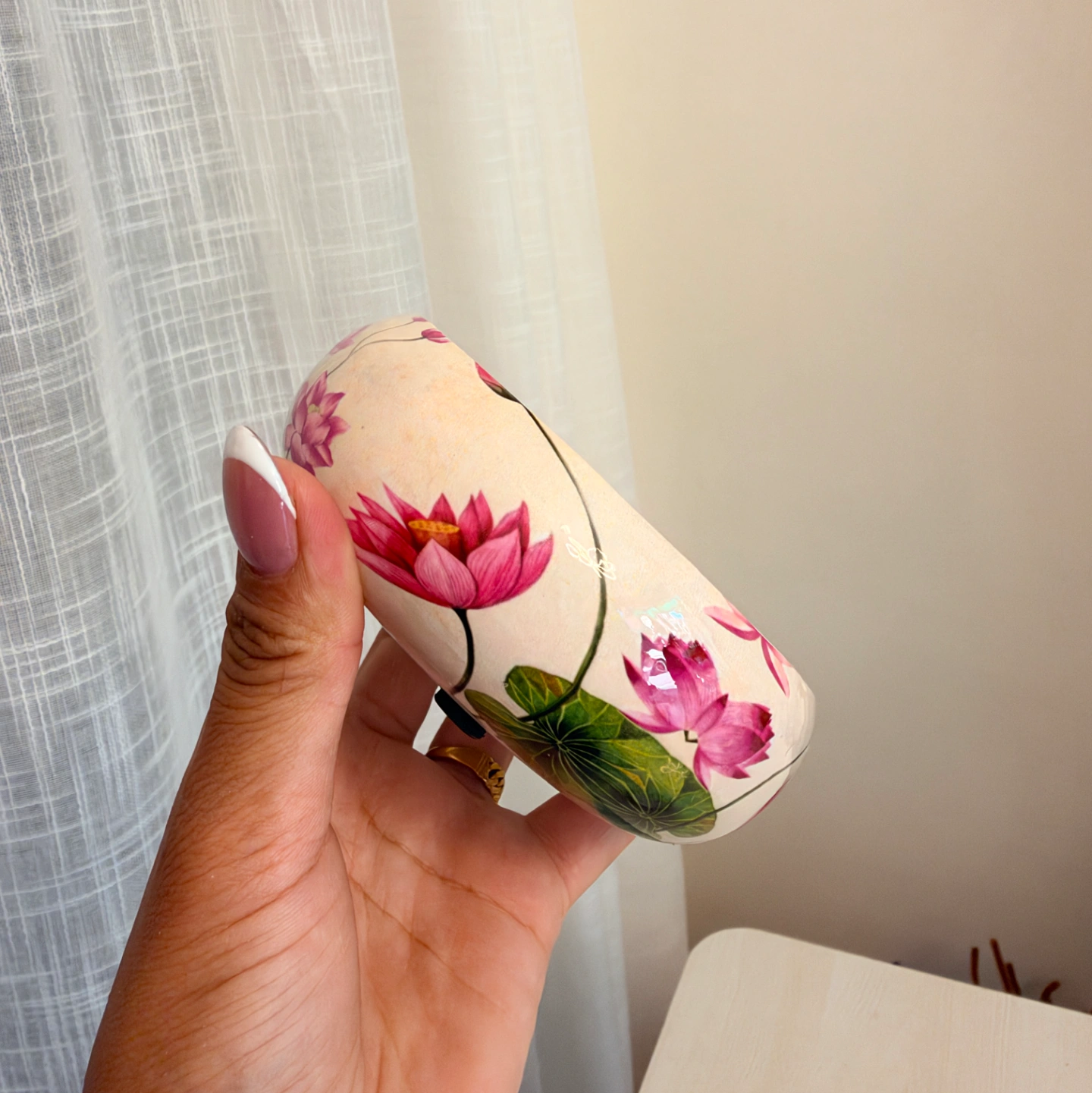 Lotus print urli 1