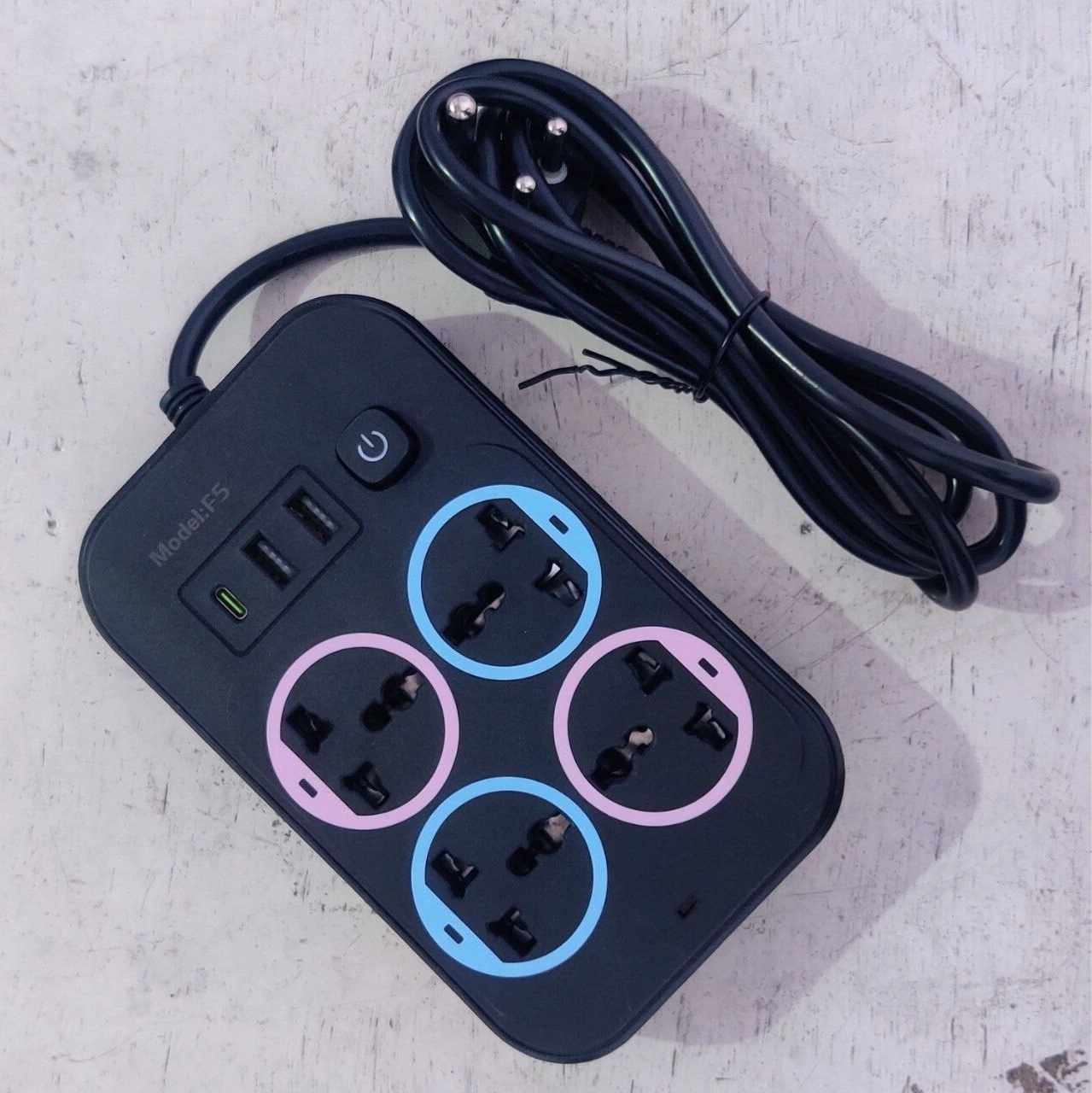 F5 Model Multiplug – 4 Socket Extension with 3USB port 1